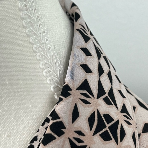 Cabi 784 Colony Club button front roll sleeve geometric shirt dress, size small. - Picture 12 of 12